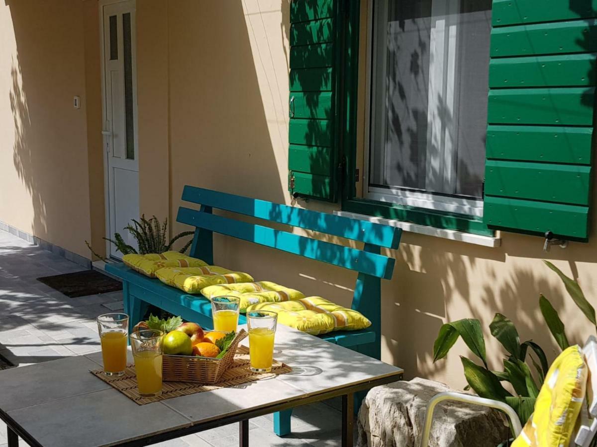 Apartment Taja, Cijela Kuca I Vrt Samo Za Vas Split Eksteriør billede