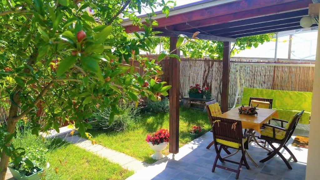 Apartment Taja, Cijela Kuca I Vrt Samo Za Vas Split Eksteriør billede